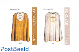 Bishop's robes 2v s-a