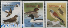 Birds 3v s-a, 16 perfs on long side, Issued 2016