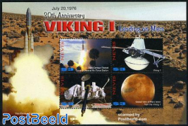 Viking I landing on Mars 4v m/s